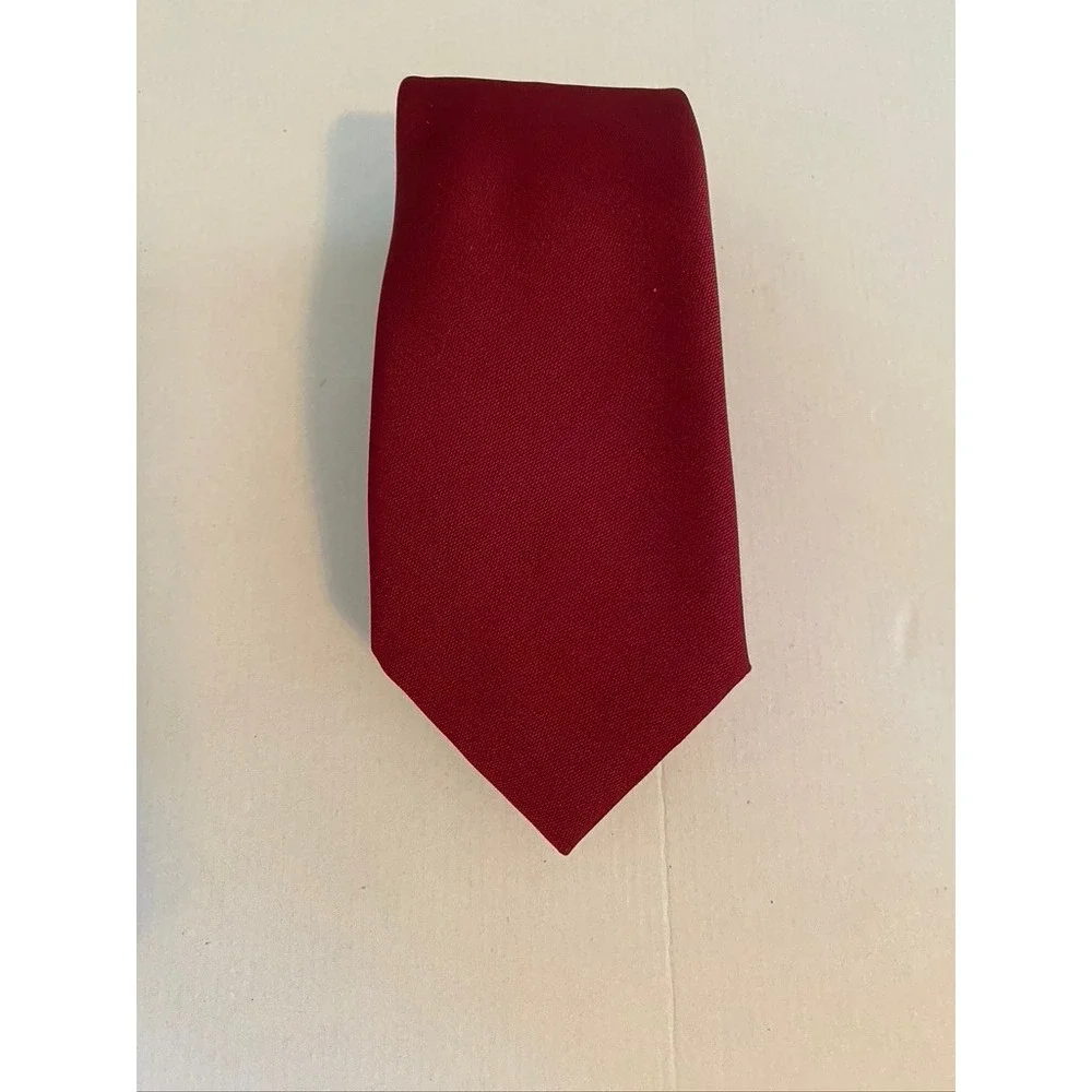 Sharps Freeman Limited Mens Burgundy Red Crested Necktie Made in England